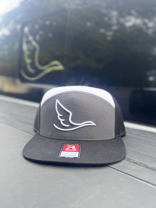 DWC Fly Away Black | White | Grey | 7 Panel