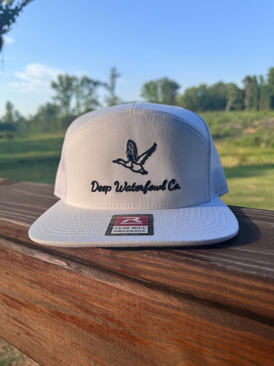 White Duck Logo | 7 panel |